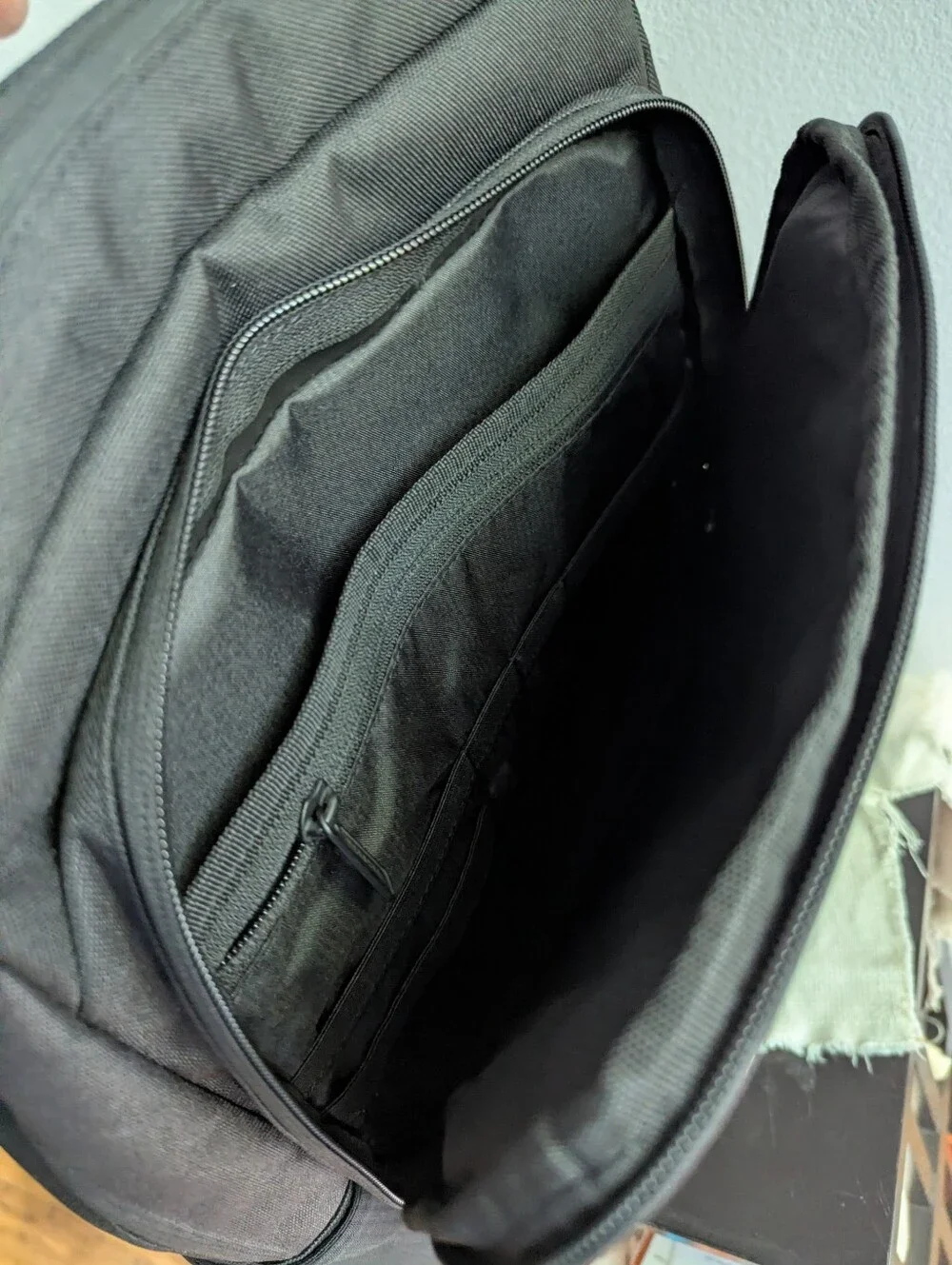 Herschel Supply Co. Kaslo Tech Travel Pack 20L- Black NWOT (With Logo)